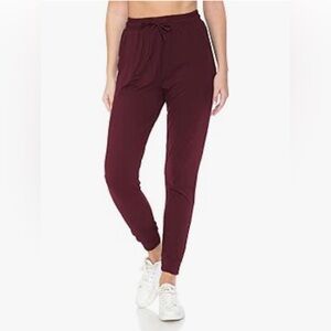 Zenana Burgundy joggers with pockets New with Tags! Size XL and 1X